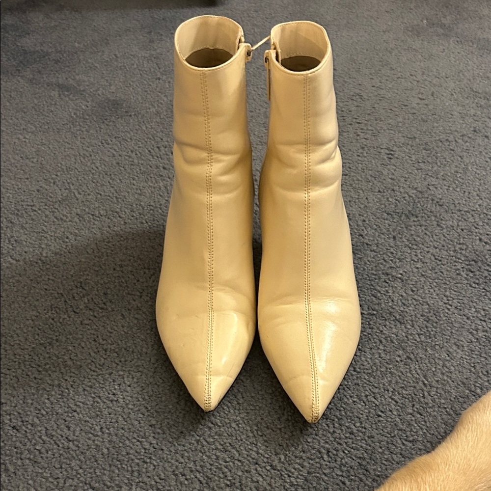 White Ankle Boots with kitten heel